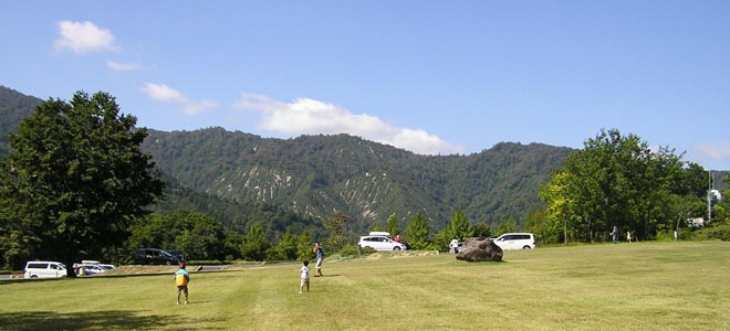 芝生広場